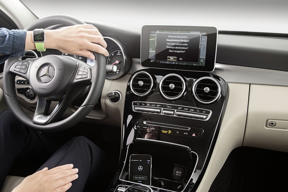Daimler and Qualcomm Team for In-car Wireless Mobile Charging