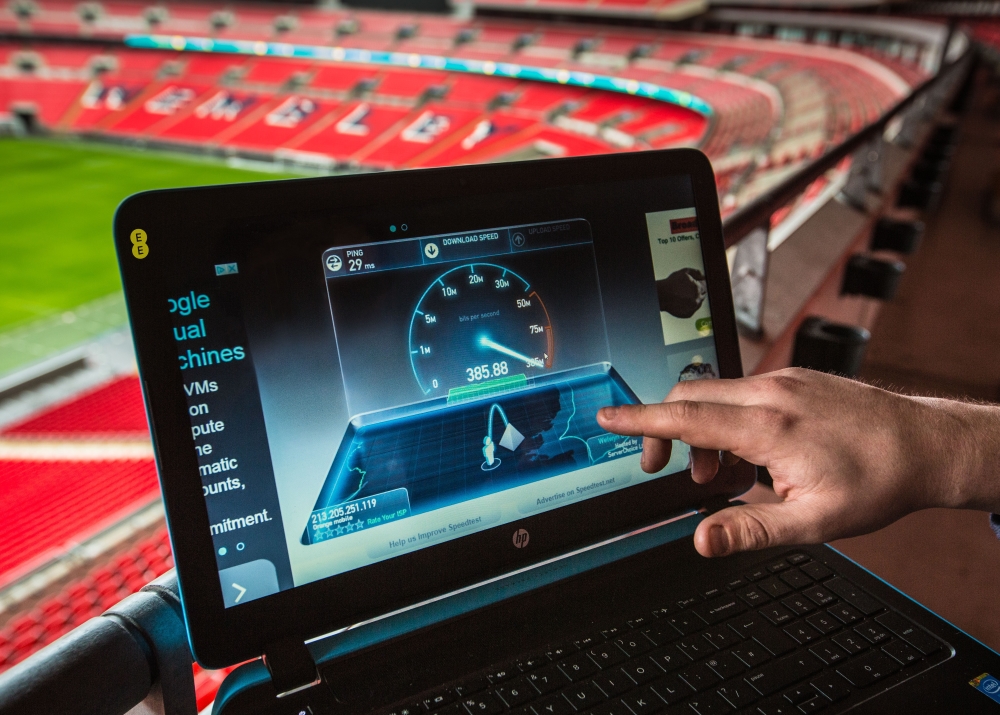 EE Trials Europe's Fastest Mobile Speeds at Wembley