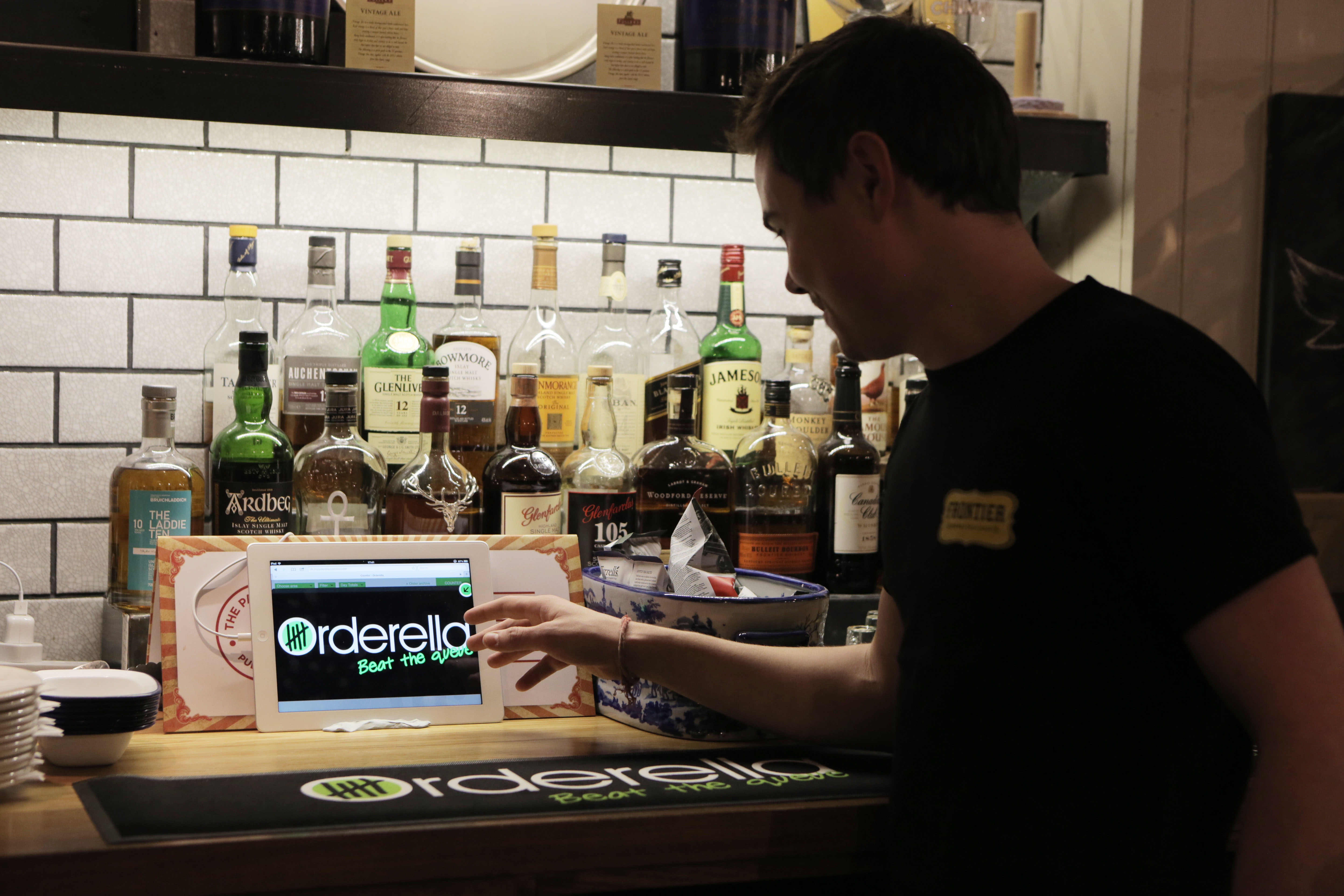 Orderella and Tamoco Partner to Push Ordering App with NFC and iBeacons