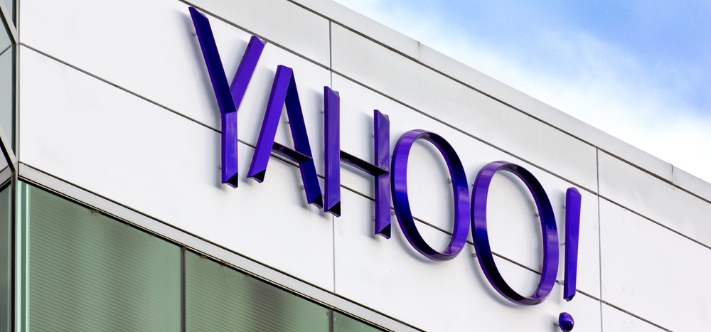 Yahoo Considering Selling Itself Off