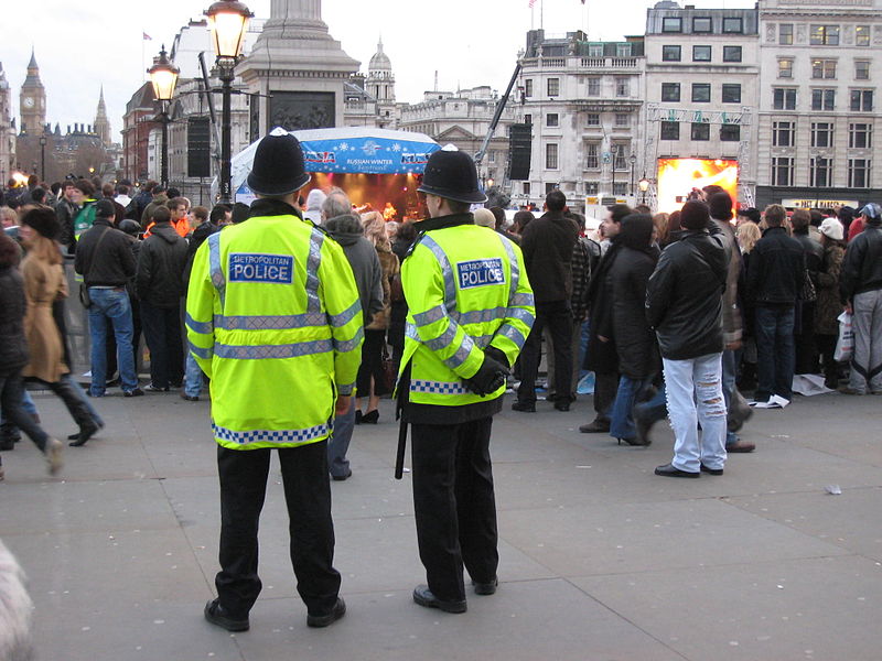 Badge, Cuffs, iPad Mini? Metropolitan Police Embrace Tablets