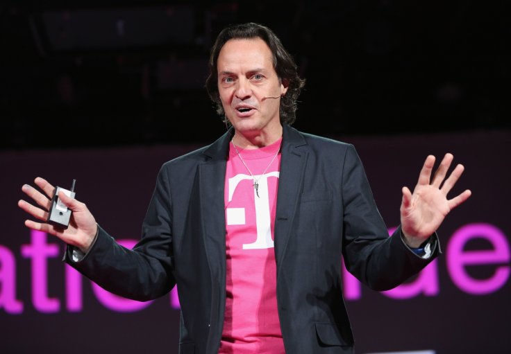 Hackers Steal 15m T-Mobile Customers' Data in Experian Breach
