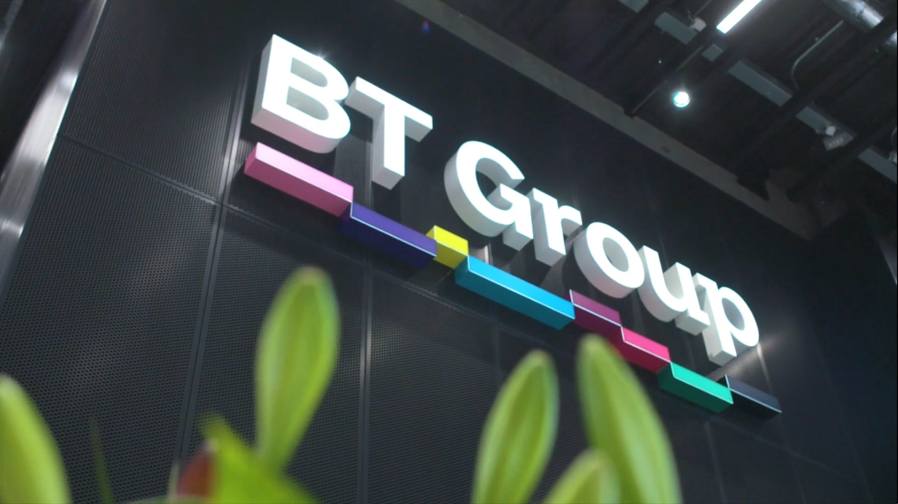 BT abandons above-inflation price rises for mobile customers