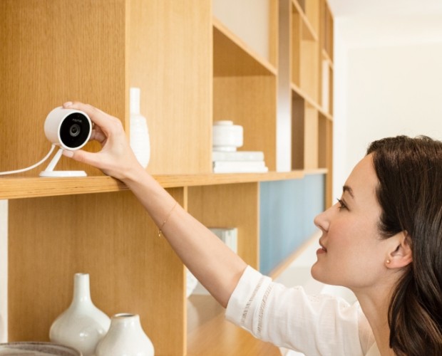 Amazon debuts security camera, and service to let couriers into your home