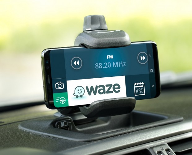 Fiat Panda Waze integrates navigation app with Fiat's Panda Uconnect app