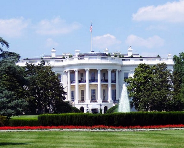 White House is considering building a 5G network to ward off China
