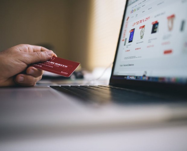 Online shoppers are spending more on mobile than desktop – report 